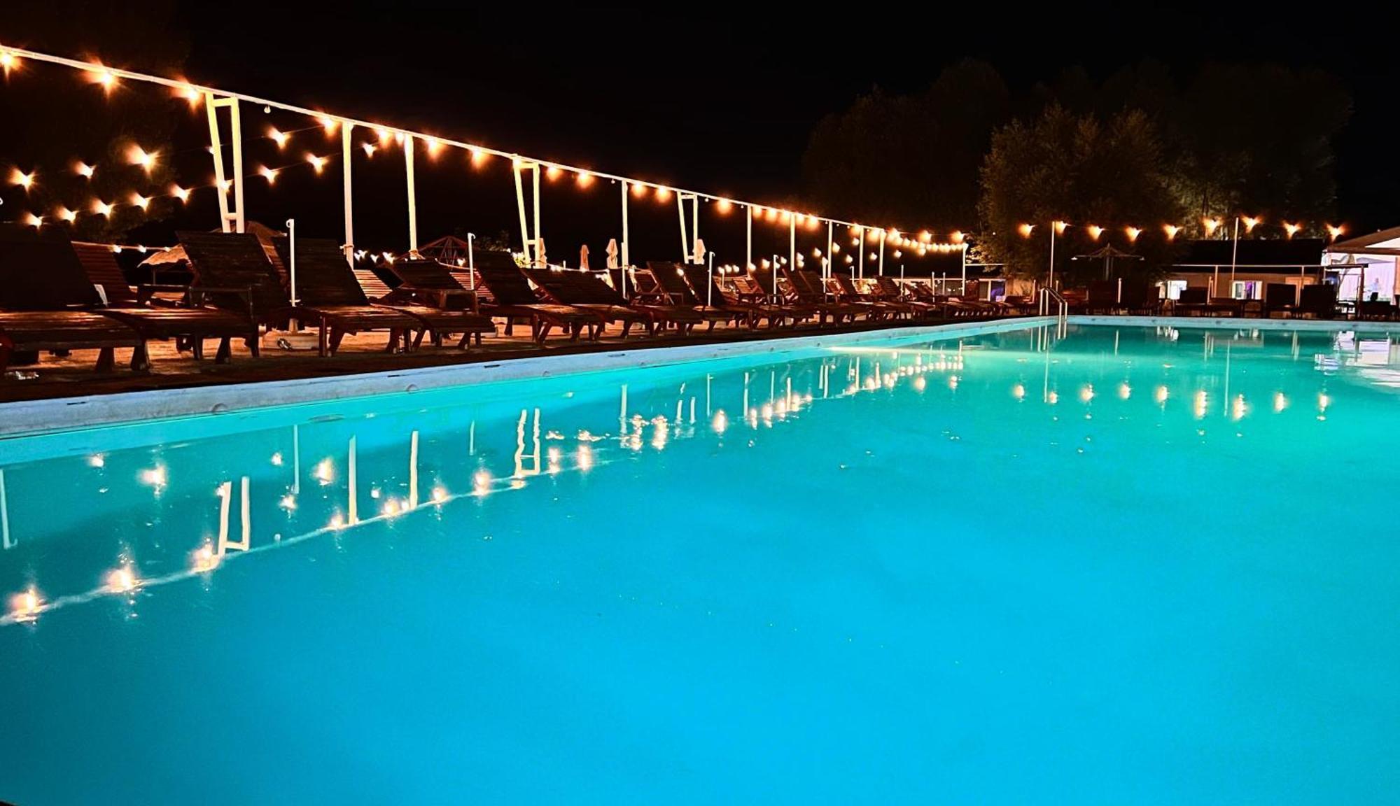 Mojo Beach Budeasa Mare 외부 사진